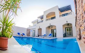 Royal Home Luxor Pool View